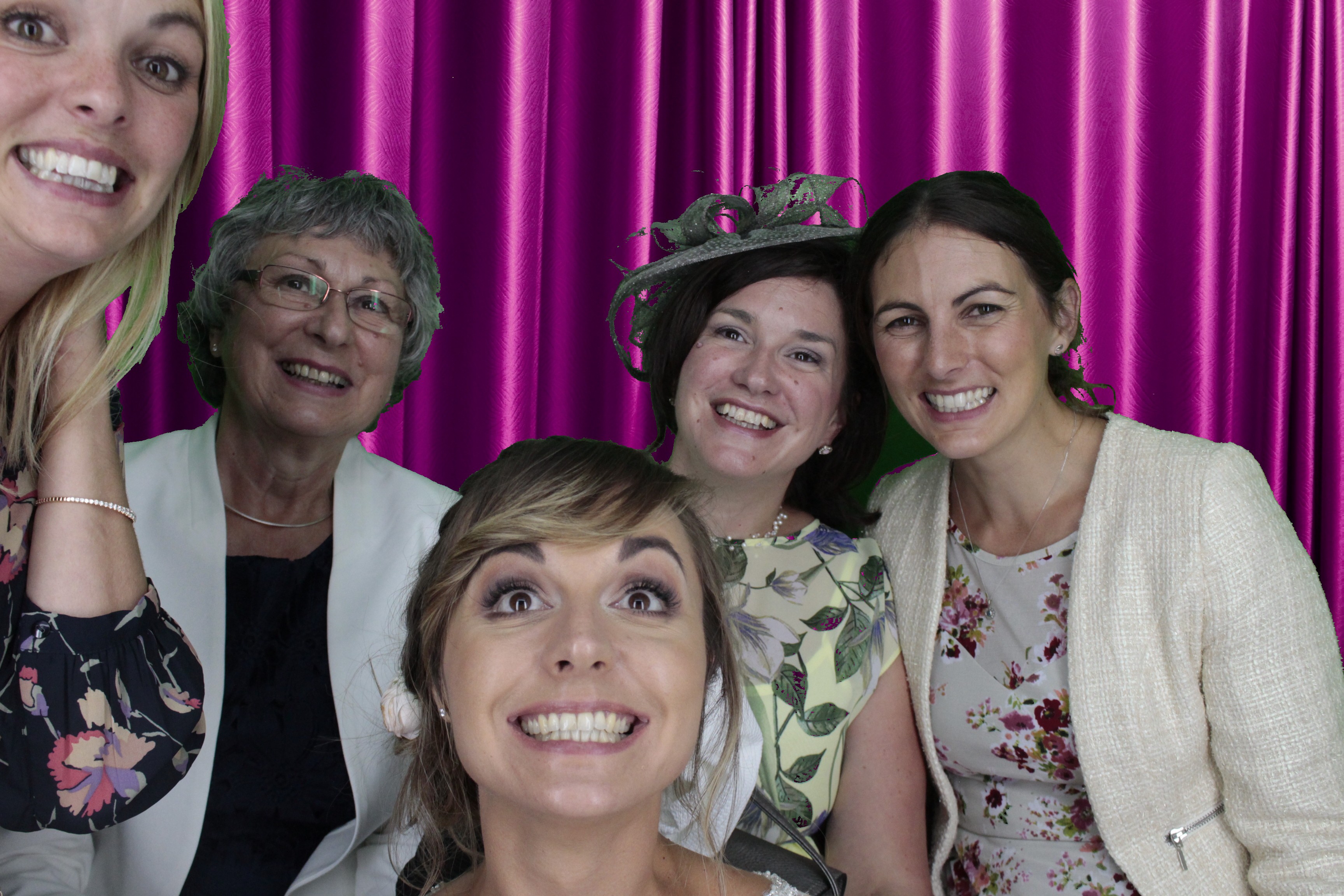Mr & Mrs Bowles | View more photos from the event at gallery.myphotoboothexperience.co.uk/u/MyPhotoBoothExperienceLtd/Mr-Mrs-Bowles